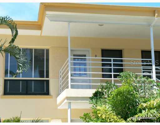 145 10th Ave. #9, St Petersburg, FL 33701