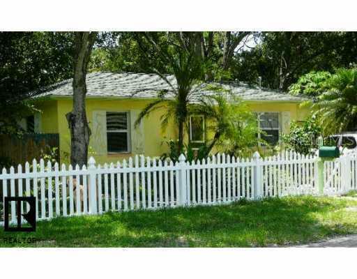 5202 25th Ave., Gulfport, FL 33707