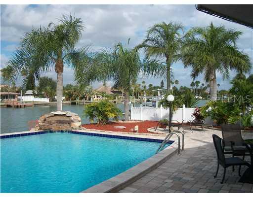 38 Dolphin Dr., Treasure Island, FL 33706