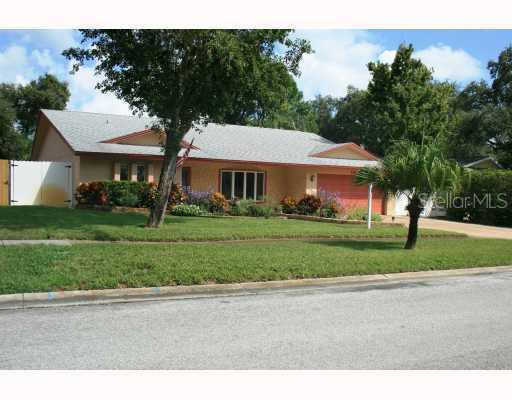 1420 Oleander Dr., Tarpon Springs, FL 34689