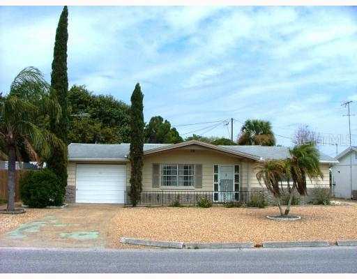 3621 Beacon Square Dr., Holiday, FL 34691