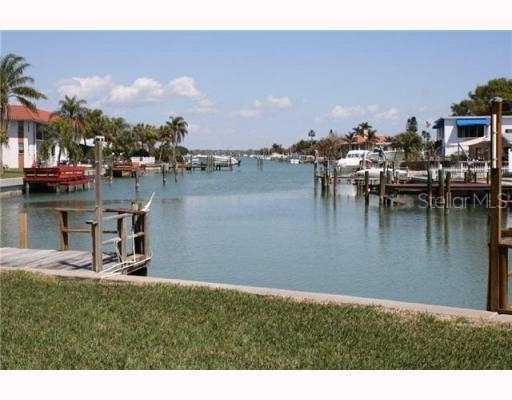 175 116th Ave. #205, Treasure Island, FL 33706