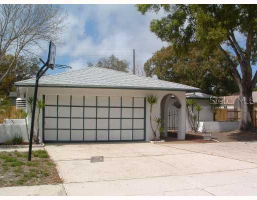 10526 118th St., Largo, FL 33778
