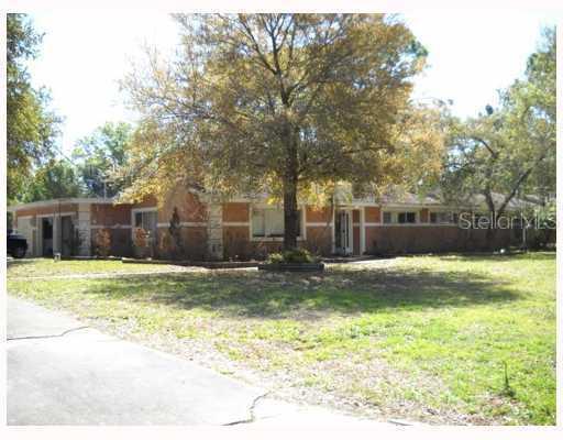 1701 Robinhood Ln., Clearwater, FL 33764