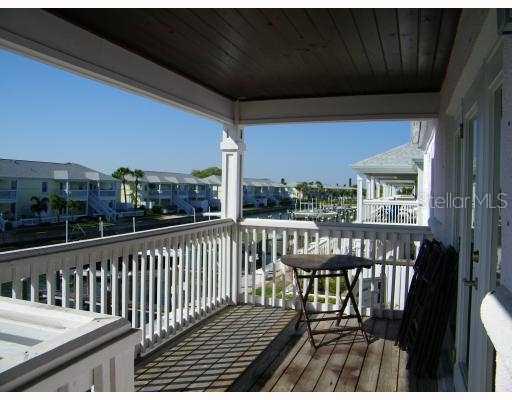 5135 Coquina Key Dr. #5135F, St Petersburg, FL 33705