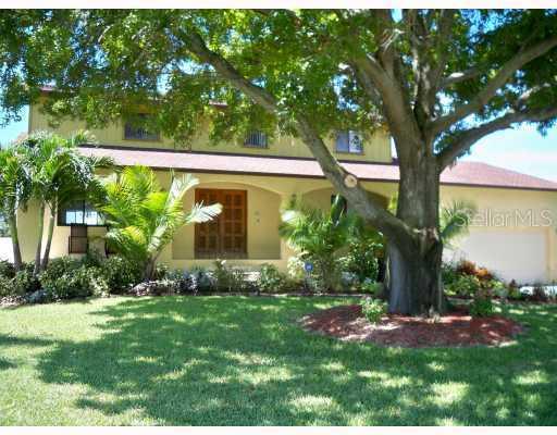 5444 Bayshore Dr., Seminole, FL 33772