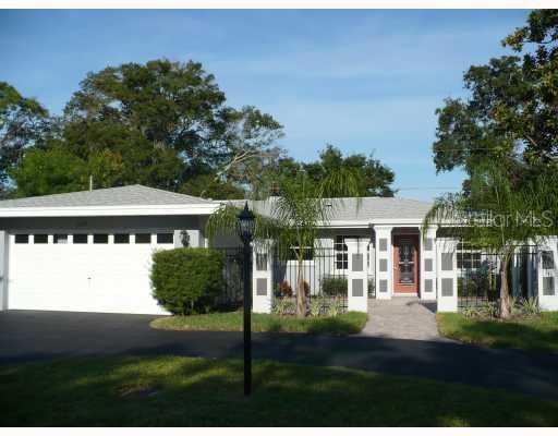 118 Live Oak Ln., Largo, FL 33770