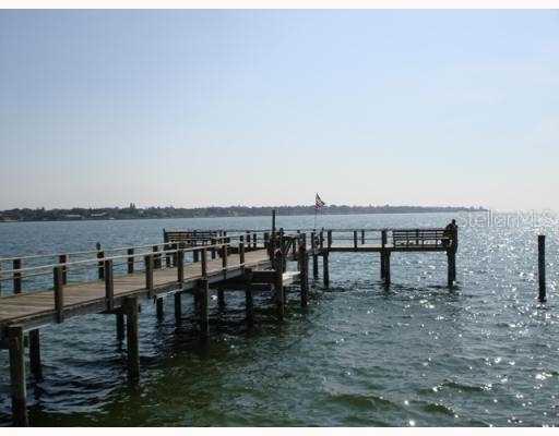 7400 Sunshine Skyway Ln. #118, St Petersburg, FL 33711