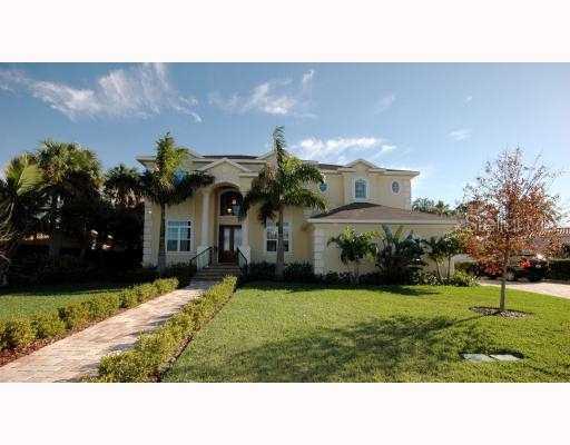 11 S Pine Cir., Belleair, FL 33756