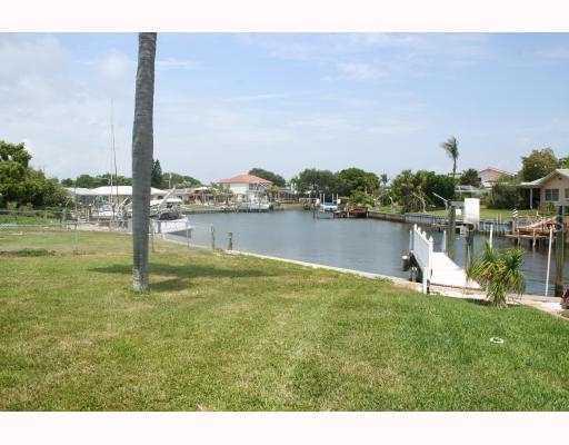 4464 Beach Dr., St Petersburg, FL 33705