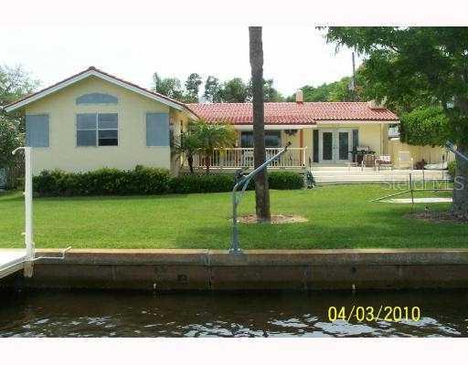 832 Bayshore Dr., Tarpon Springs, FL 34689