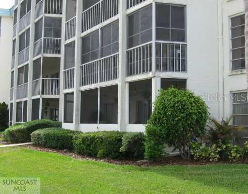 4900 38th Way #403, St Petersburg, FL 33711
