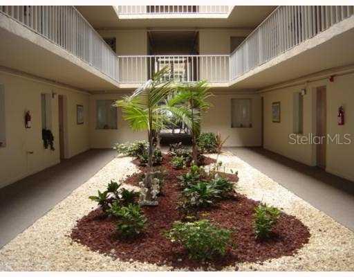 4908 38th Way #102, St Petersburg, FL 33711