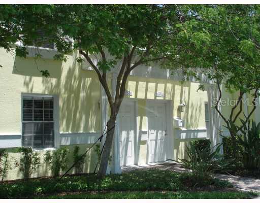 4950 Coquina Key Dr., St Petersburg, FL 33705