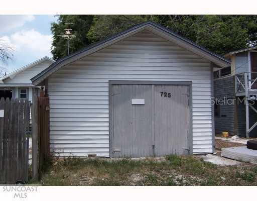 725 15th St., St Petersburg, FL 33705
