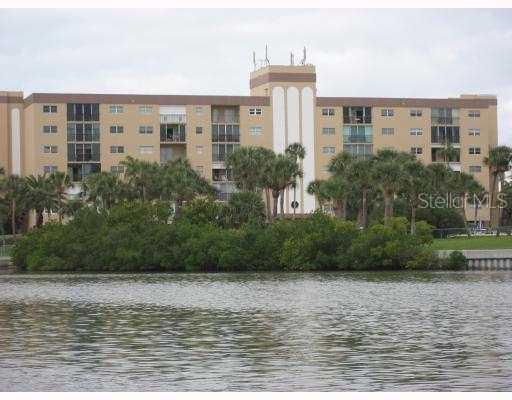 10216 Regal Dr. #404, Largo, FL 33774