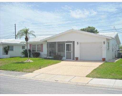 9860 45th Way #1-B, Pinellas Park, FL 33782
