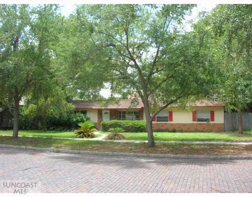 1000 Jackson St., St Petersburg, FL 33705