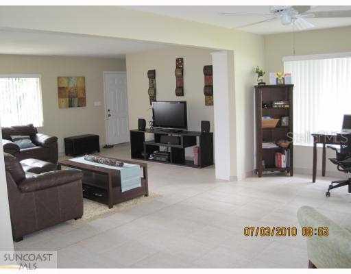 118 Palmetto Ln., Largo, FL 33770