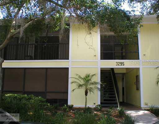3295 Fox Chase Cir. #106, Palm Harbor, FL 34683