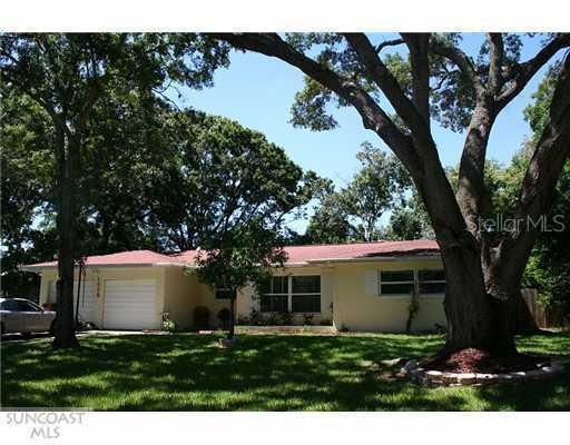 1856 Hunt Ln., Clearwater, FL 33764