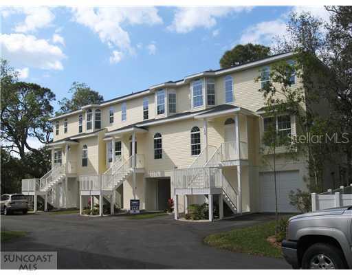 287 Orange St. #105, Ozona, FL 34683