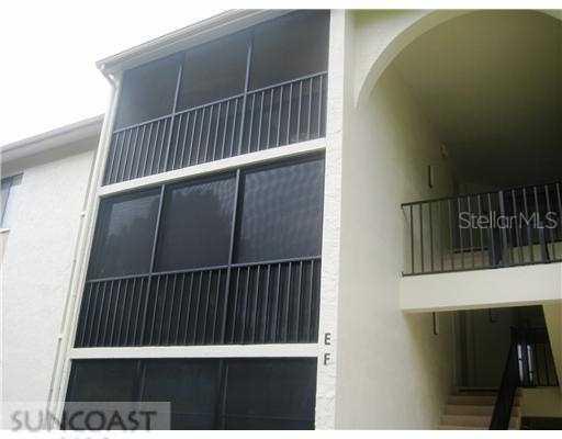 1423 Pine Glen Ln. #E2, Tarpon Springs, FL 34688