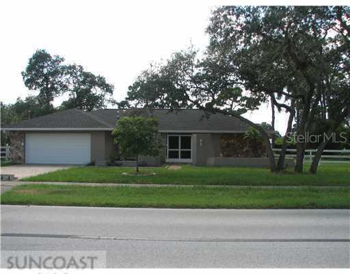 208 Florida Ave., Tarpon Springs, FL 34689