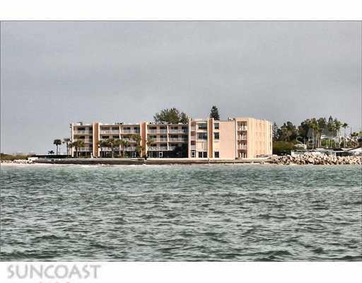 200 1st Ave. #201, St Pete Beach, FL 33706