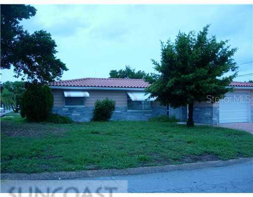 4949 Picture Ave., Holiday, FL 34690