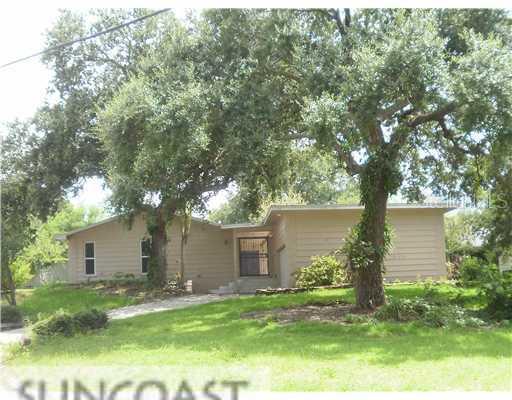2864 Hickory Dr., Largo, FL 33770