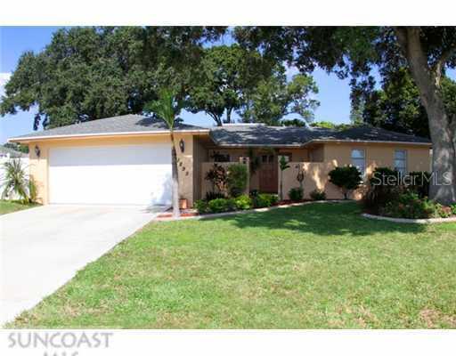 11895 Walker Ave., Seminole, FL 33772