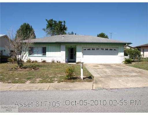 4315 Woodfield Ave., Holiday, FL 34691
