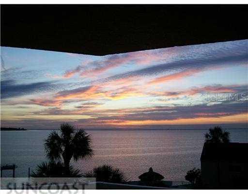 7430 Sunshine Skyway Ln. #403, St Petersburg, FL 33711