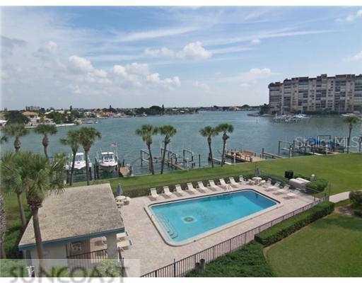 9815 Harrell Ave. #401, Treasure Island, FL 33706