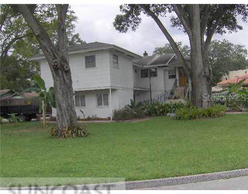 2204 Ridgewood Ave., Tampa, FL 33602