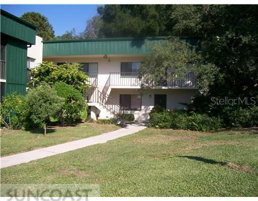 3300 Fox Chase Cir. #233, Palm Harbor, FL 34683