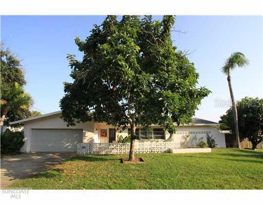 1569 Brookside Blvd., Largo, FL 33770