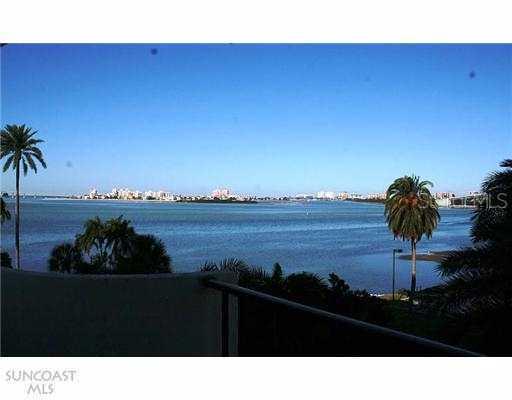 80 Rogers St. #2D, Clearwater, FL 33756