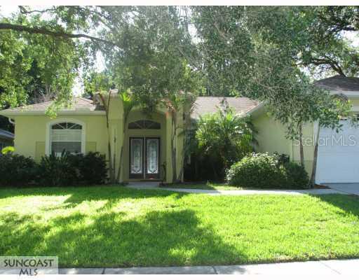 165 Brookside Ct., Palm Harbor, FL 34683