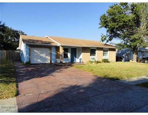 7983 Shadow Run Dr., Largo, FL 33773