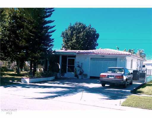 2209 Maureen Dr., Holiday, FL 34690