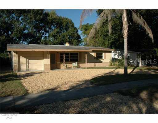 10237 62nd Ter., Seminole, FL 33772