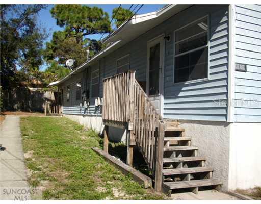 1131 E Spruce St., Tarpon Springs, FL 34689