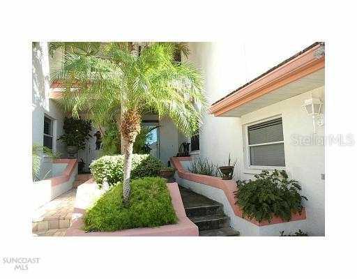 903 Pinellas Bayway South #304, Tierra Verde, FL 33715