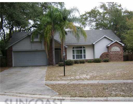 233 Mayfair Cir., Palm Harbor, FL 34683