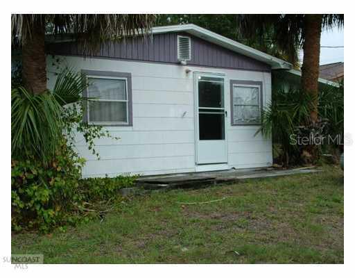 909 Georgia Ave., Palm Harbor, FL 34683