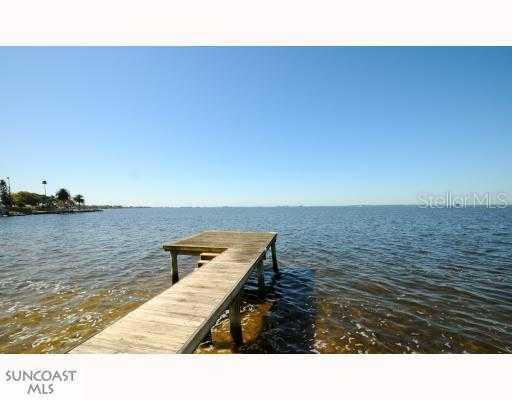 101 Carlyle Cir., Palm Harbor, FL 34683
