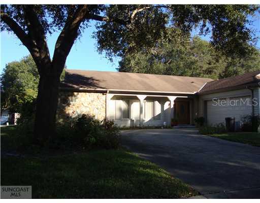 2217 Citrus Hill Ln., Palm Harbor, FL 34683