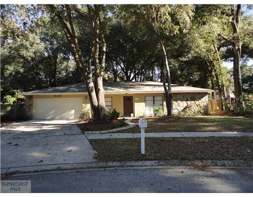 943 Benninger Dr., Brandon, FL 33510